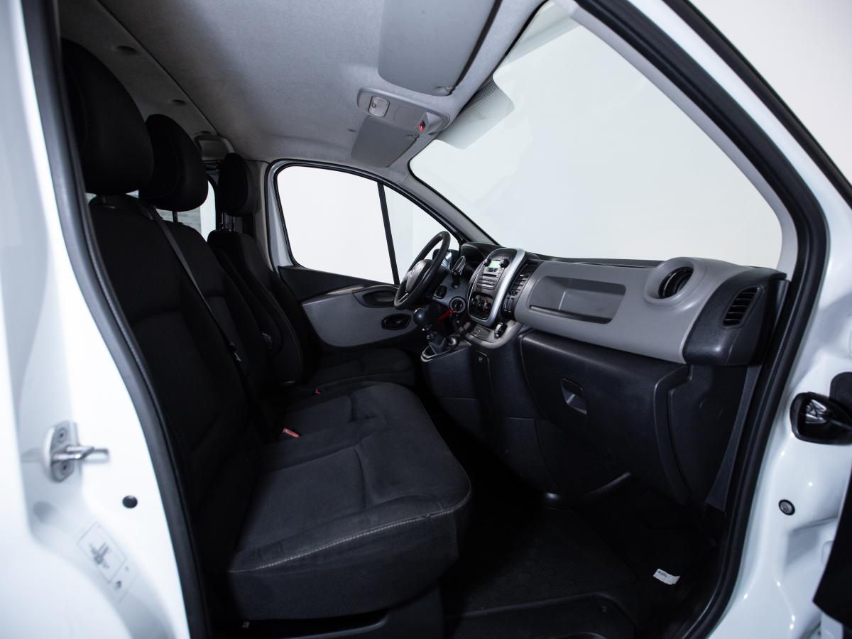 renault-trafic-2017-diesel-1598cc