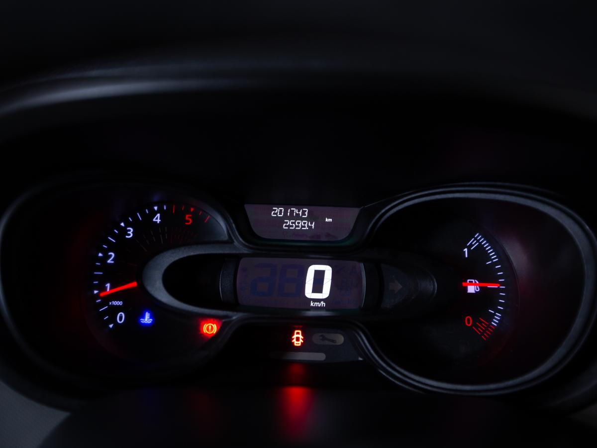 renault-trafic-2017-diesel-1598cc