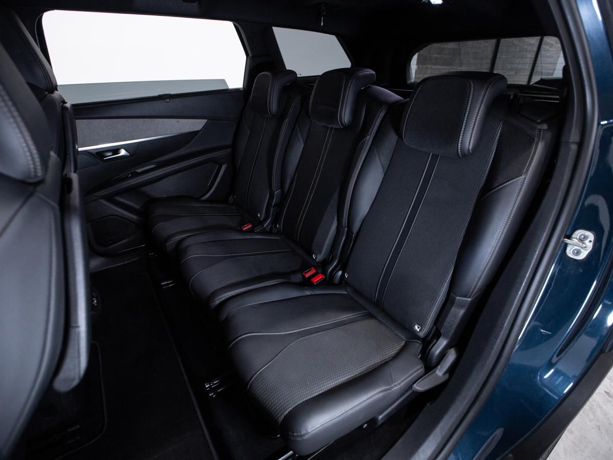 peugeot-5008-2022-diesel-1499cc