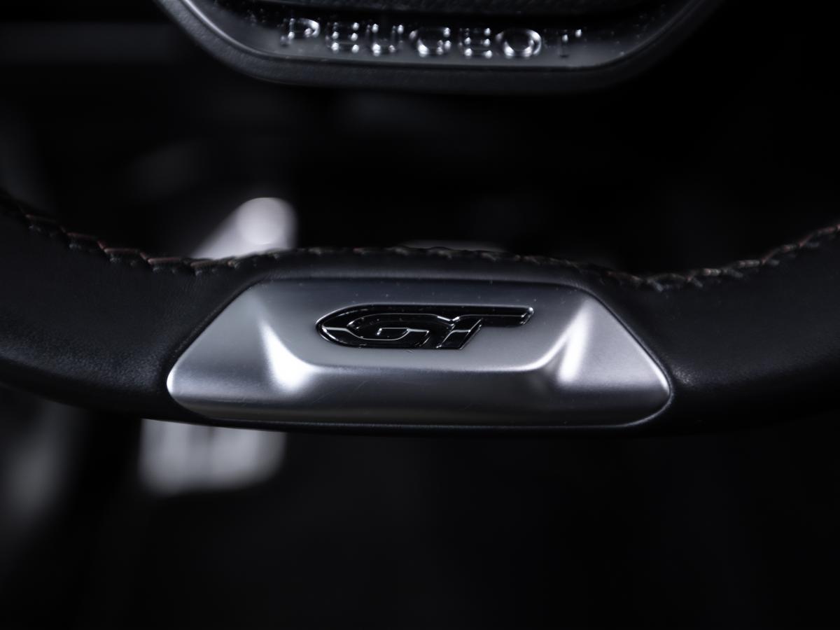 peugeot-5008-2022-diesel-1499cc