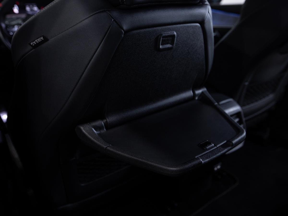 peugeot-5008-2022-diesel-1499cc