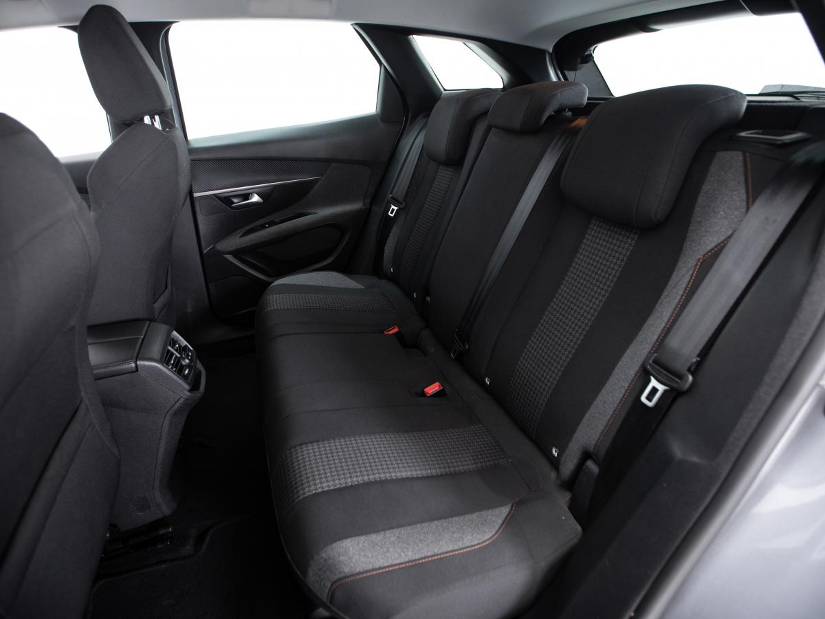 peugeot-3008-2022-diesel-1499cc