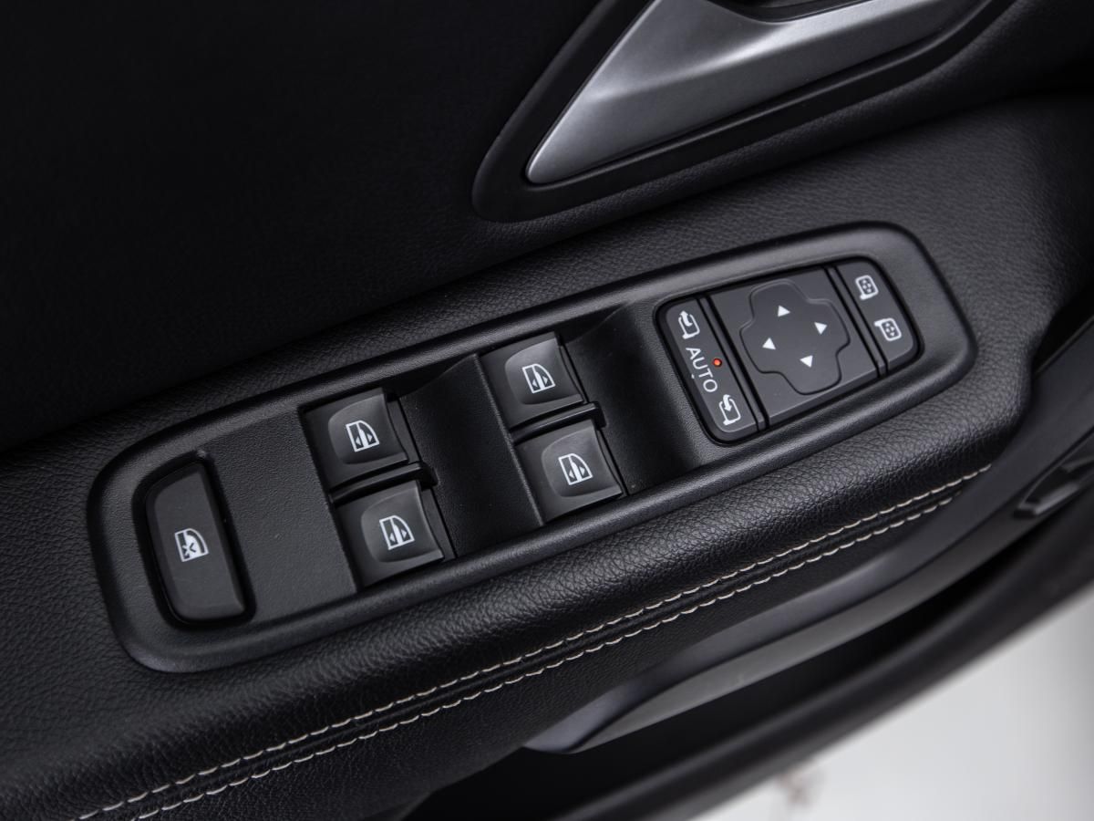 dacia-duster-2023-gpl-999cc