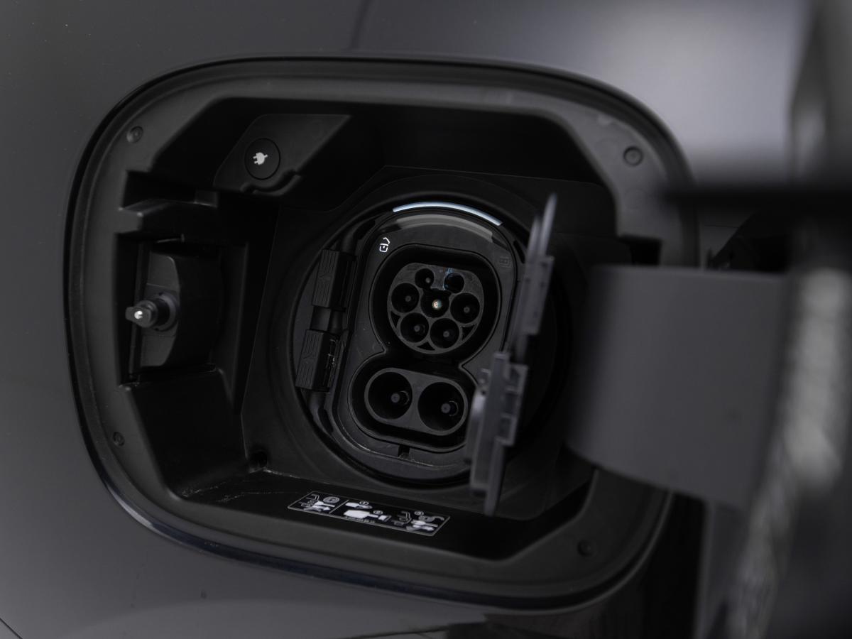 mercedes-benz-eqa-2023-eletrico-0cc