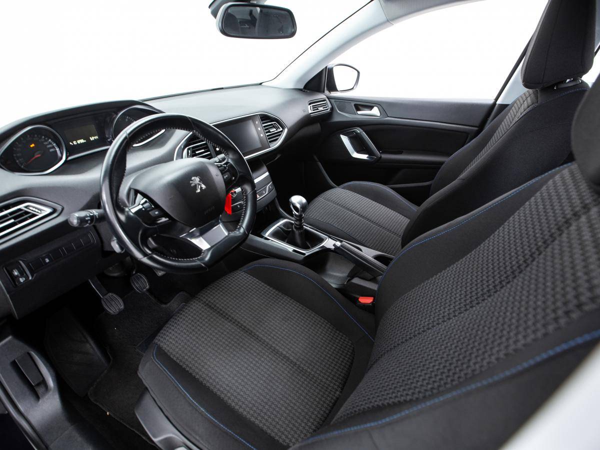 peugeot-308-2018-gasolina-1199cc
