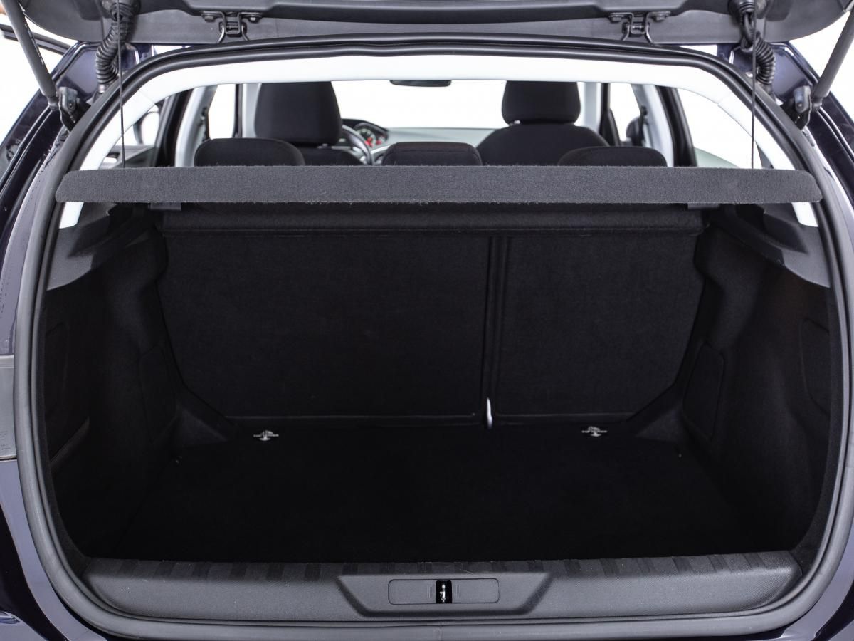 peugeot-308-2018-gasolina-1199cc