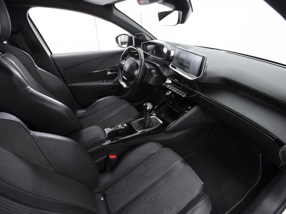 peugeot-208-2022-diesel-1499cc