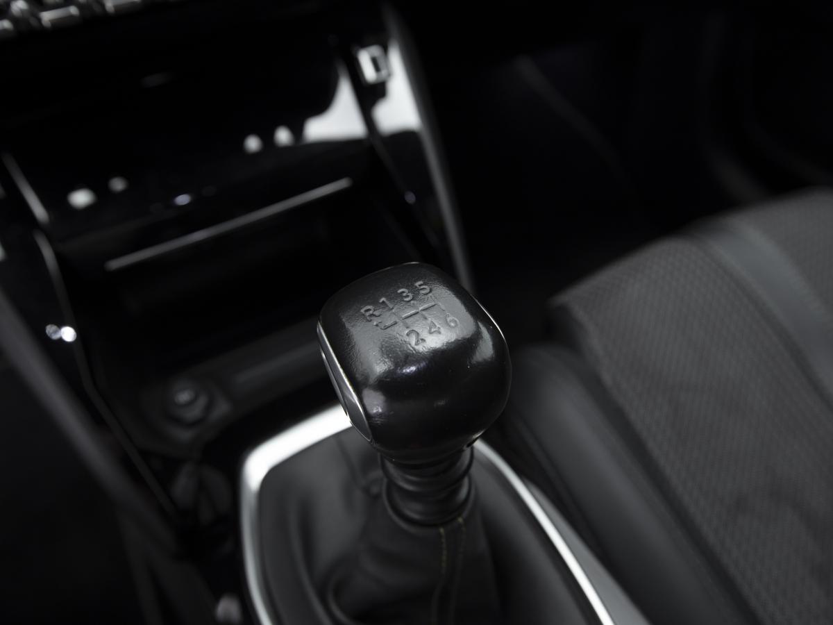 peugeot-208-2022-diesel-1499cc