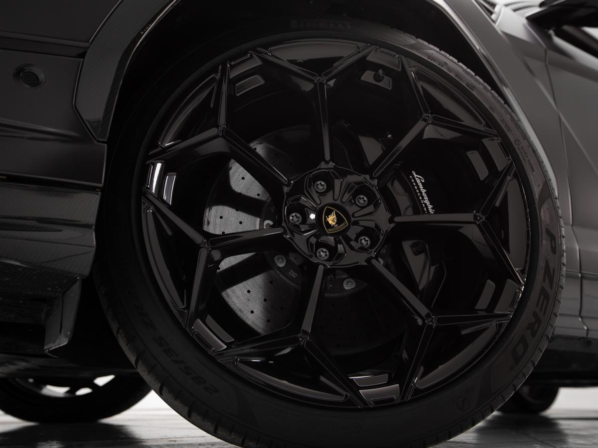 lamborghini-urus-2023-gasolina-3996cc