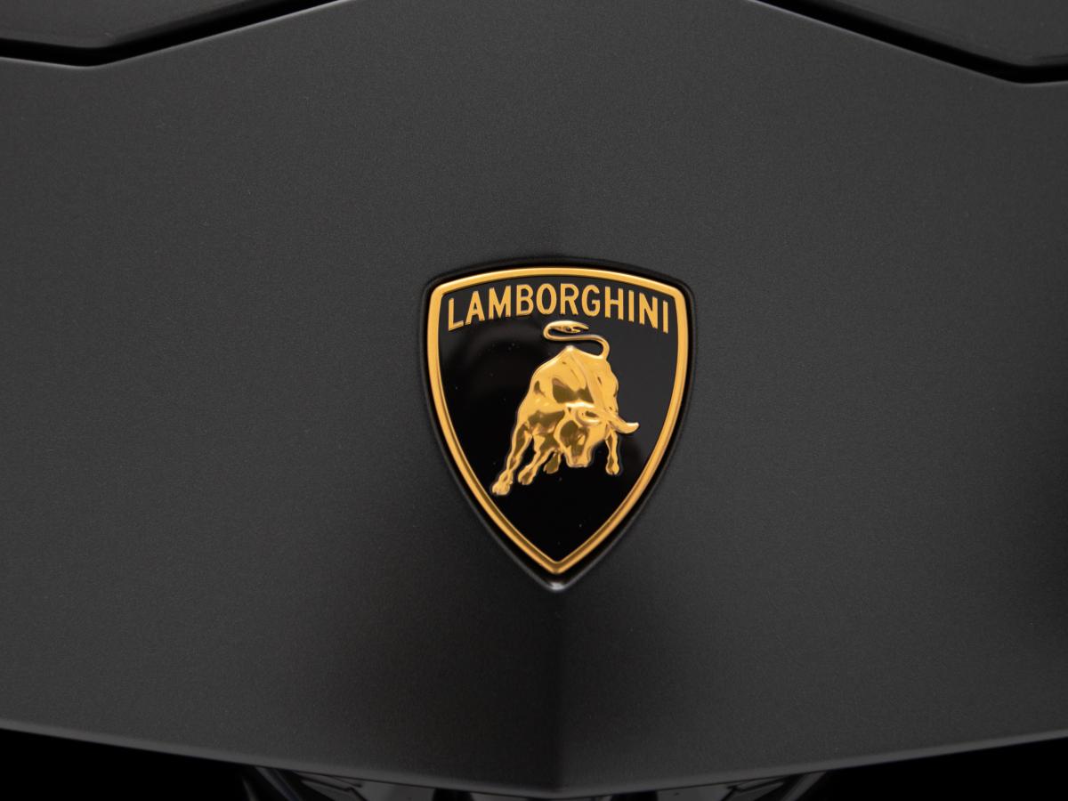 lamborghini-urus-2023-gasolina-3996cc
