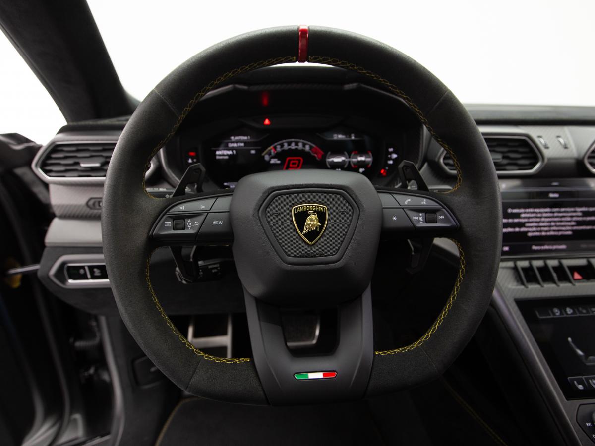 lamborghini-urus-2023-gasolina-3996cc