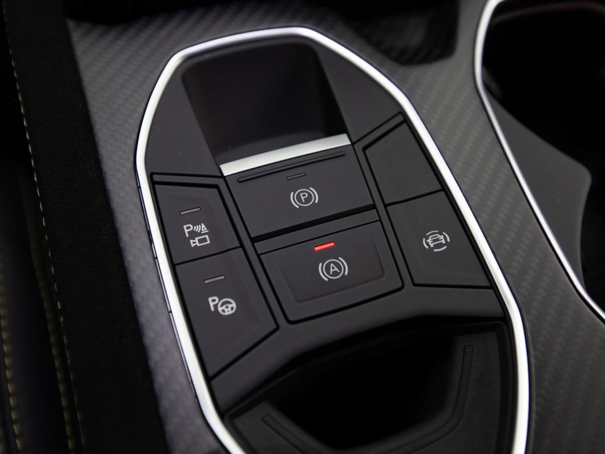 lamborghini-urus-2023-gasolina-3996cc