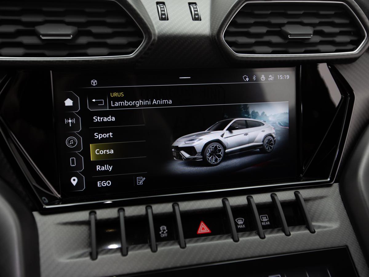 lamborghini-urus-2023-gasolina-3996cc
