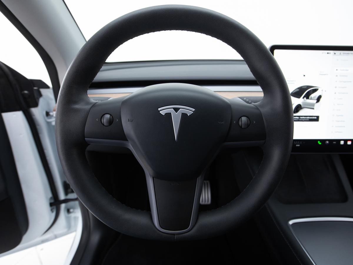 tesla-model-y-2022-eletrico-0cc