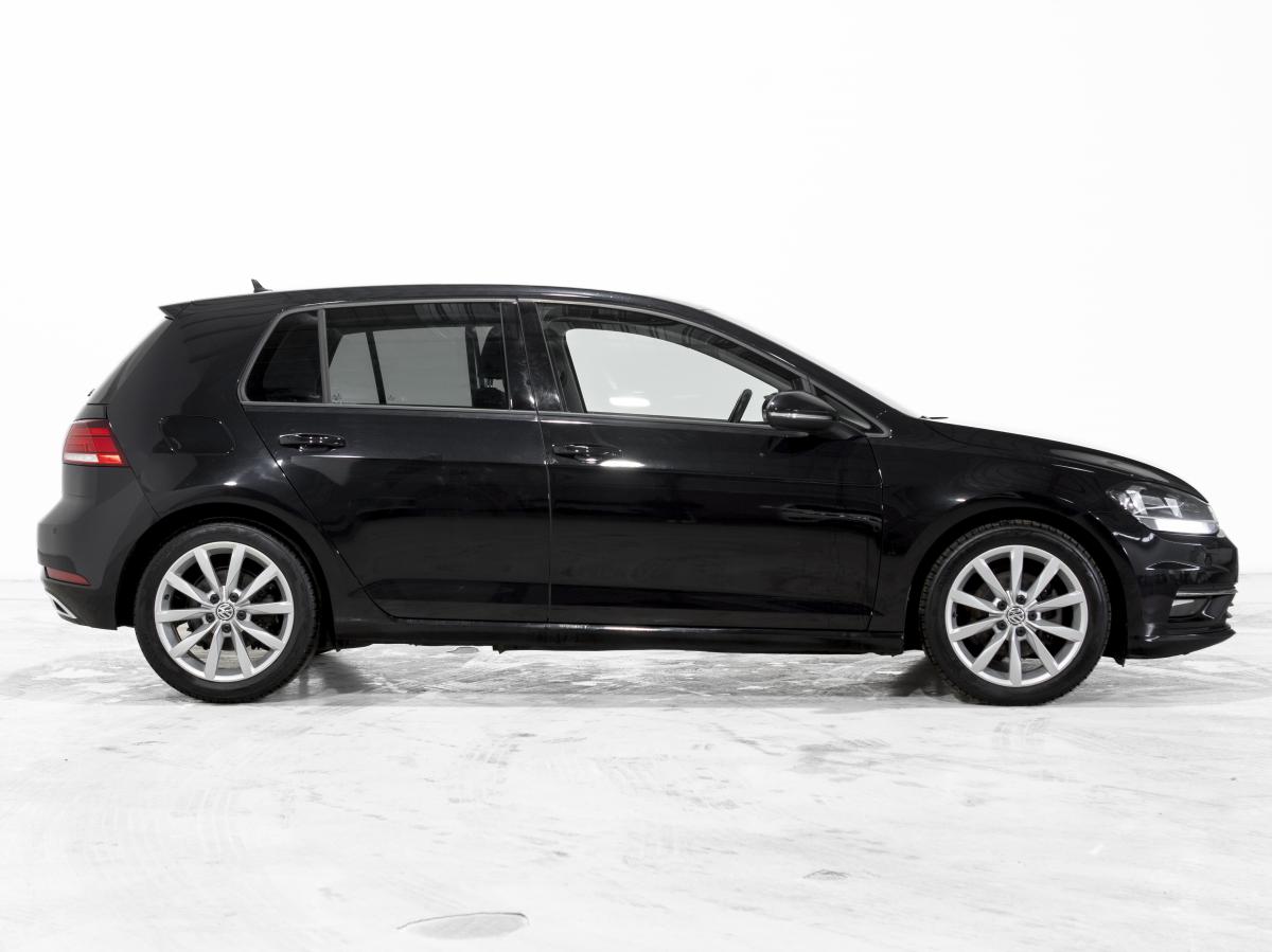 volkswagen-golf-variant-2019-diesel-1968cc