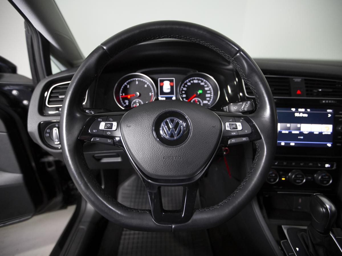 volkswagen-golf-variant-2019-diesel-1968cc