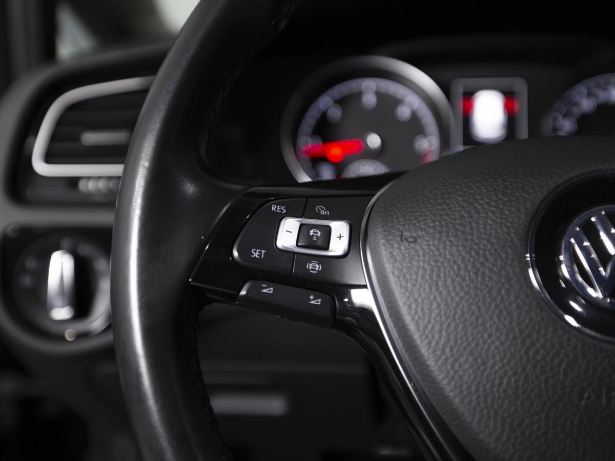 volkswagen-golf-variant-2019-diesel-1968cc