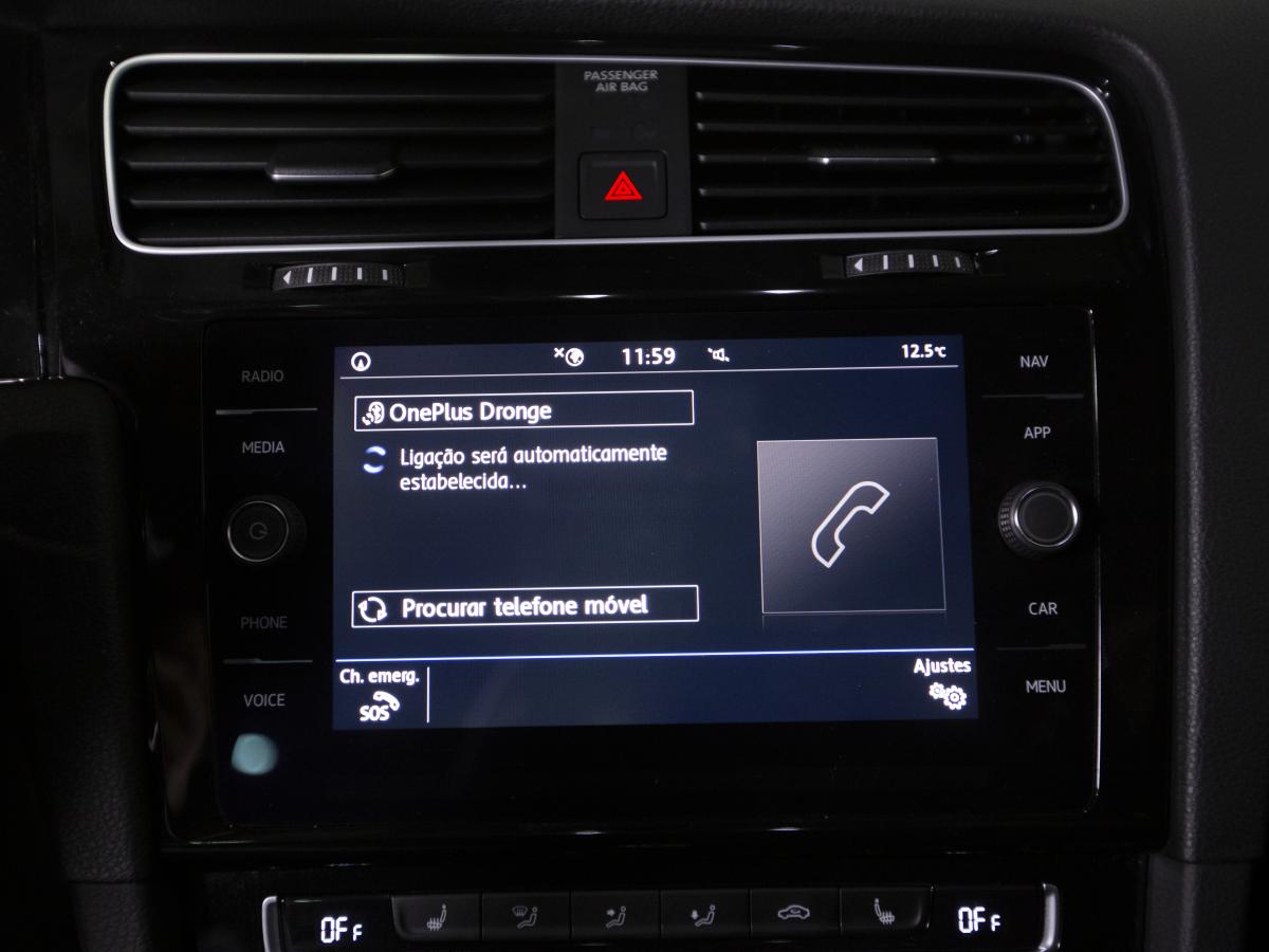 volkswagen-golf-variant-2019-diesel-1968cc