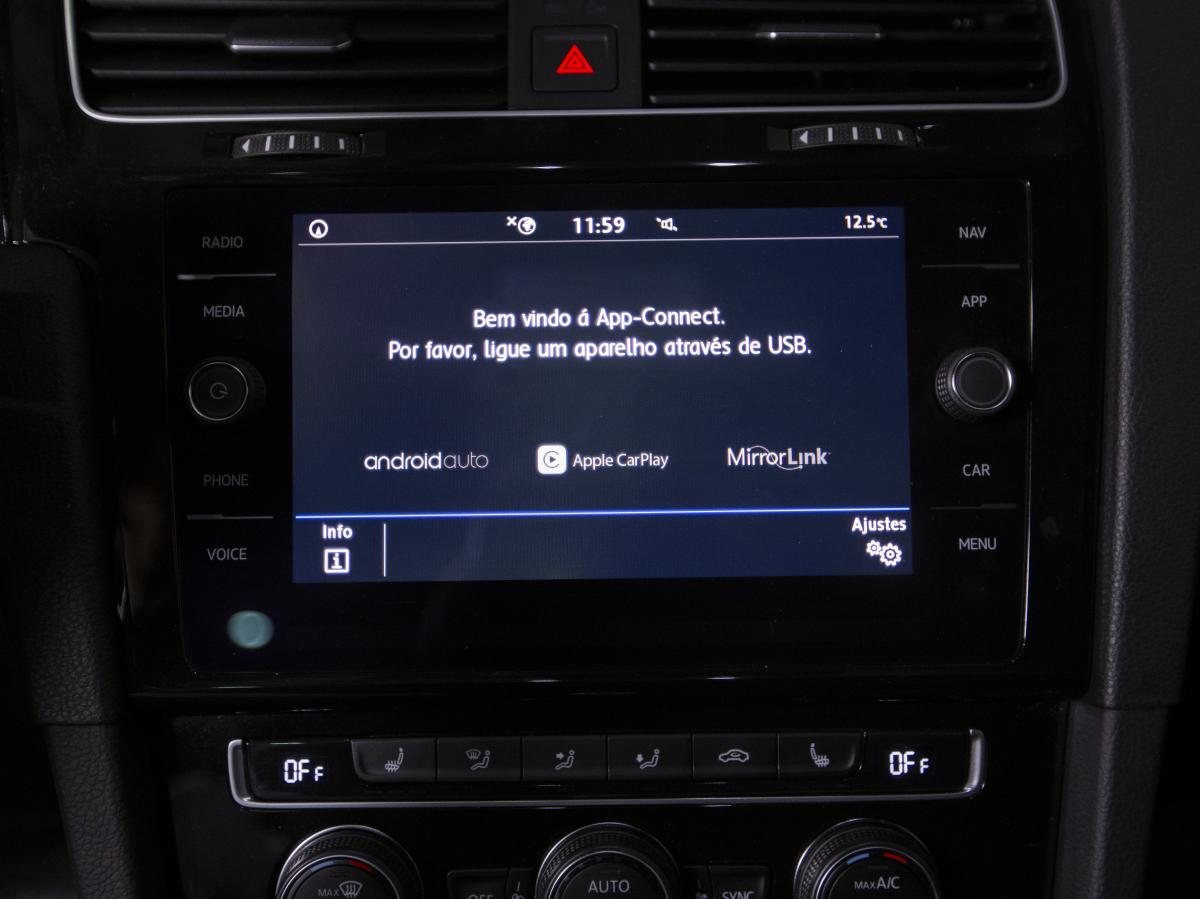 volkswagen-golf-variant-2019-diesel-1968cc