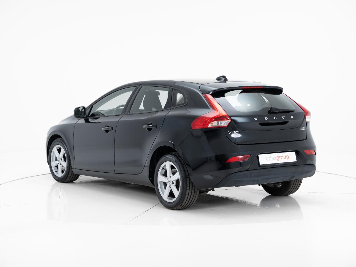 volvo-v40-2018-diesel-1969cc