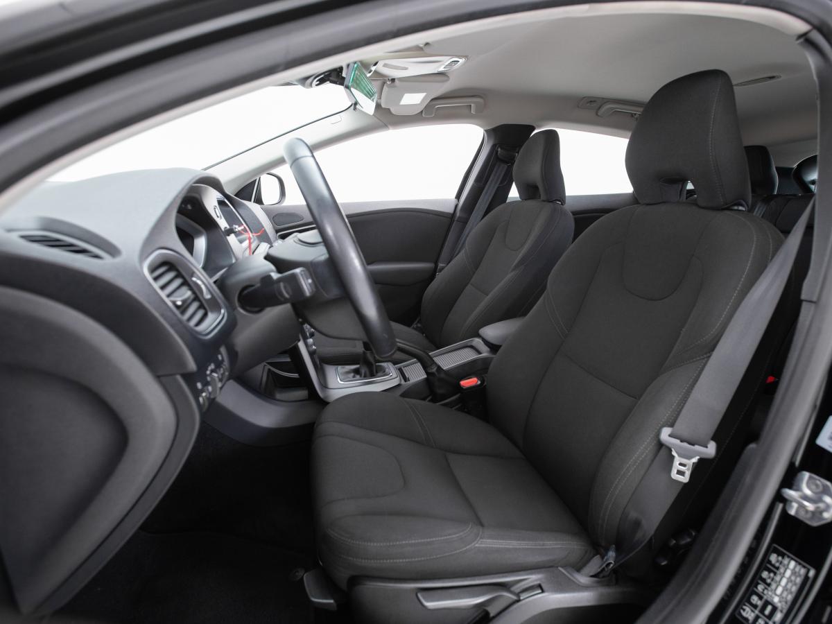 volvo-v40-2018-diesel-1969cc