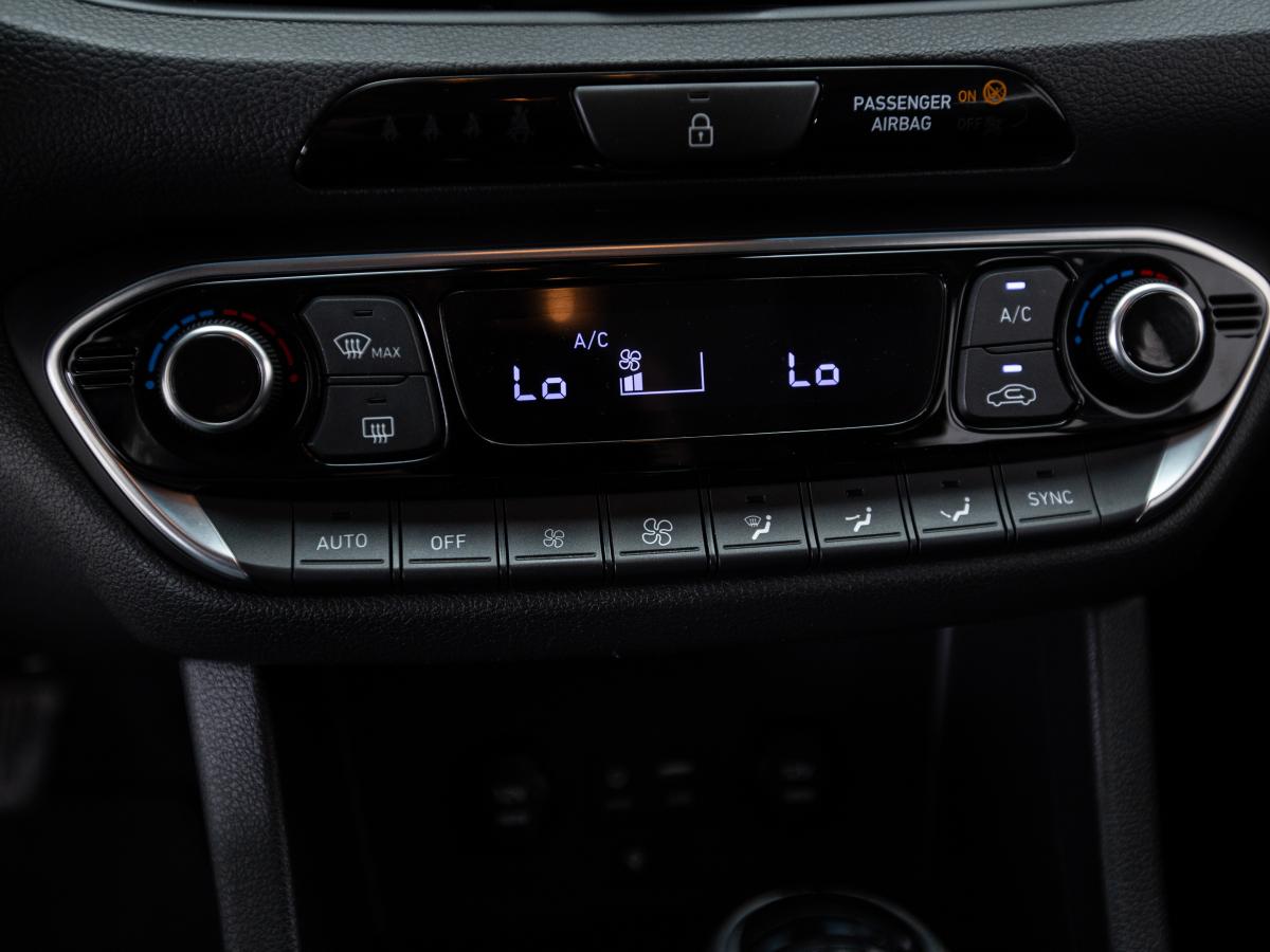 hyundai-i30-sw-2018-gasolina-1353cc
