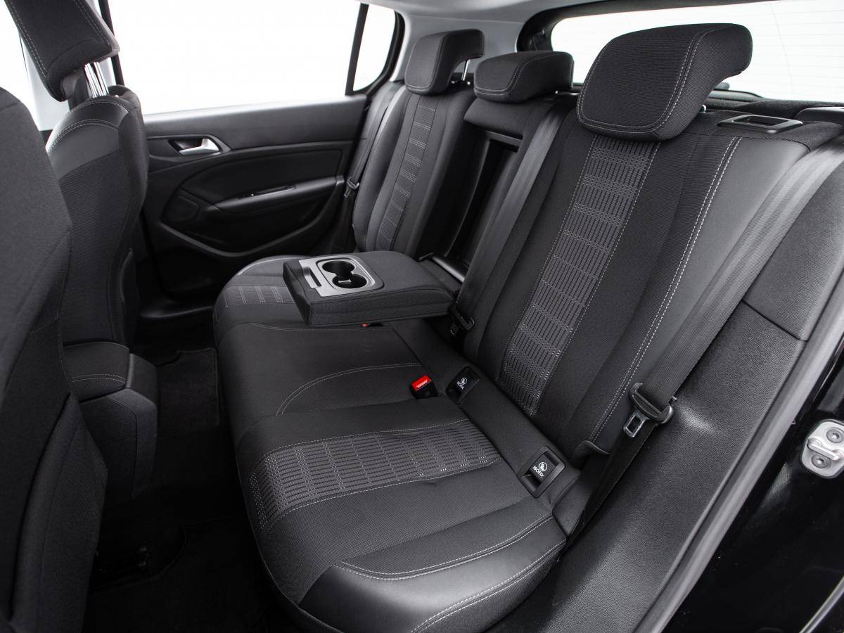 peugeot-308-2019-diesel-1499cc