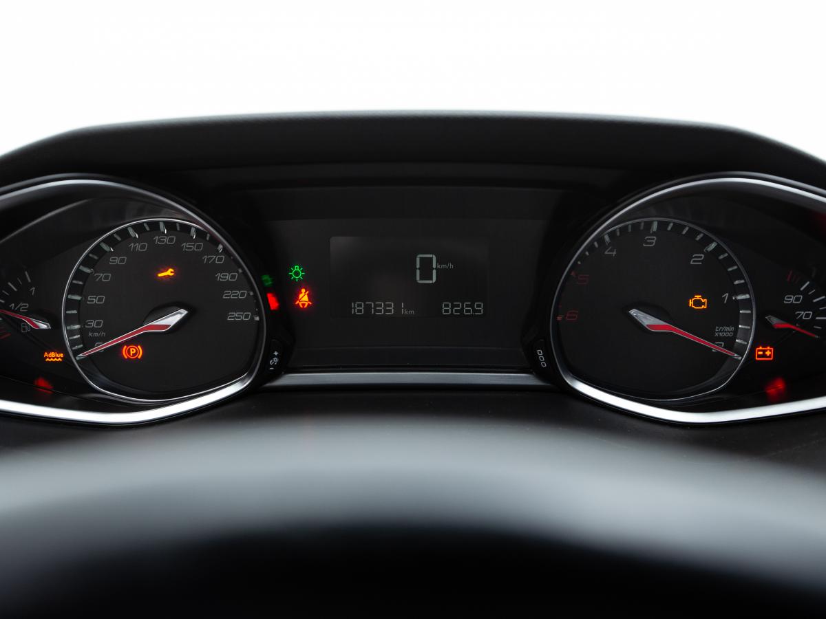 peugeot-308-2019-diesel-1499cc