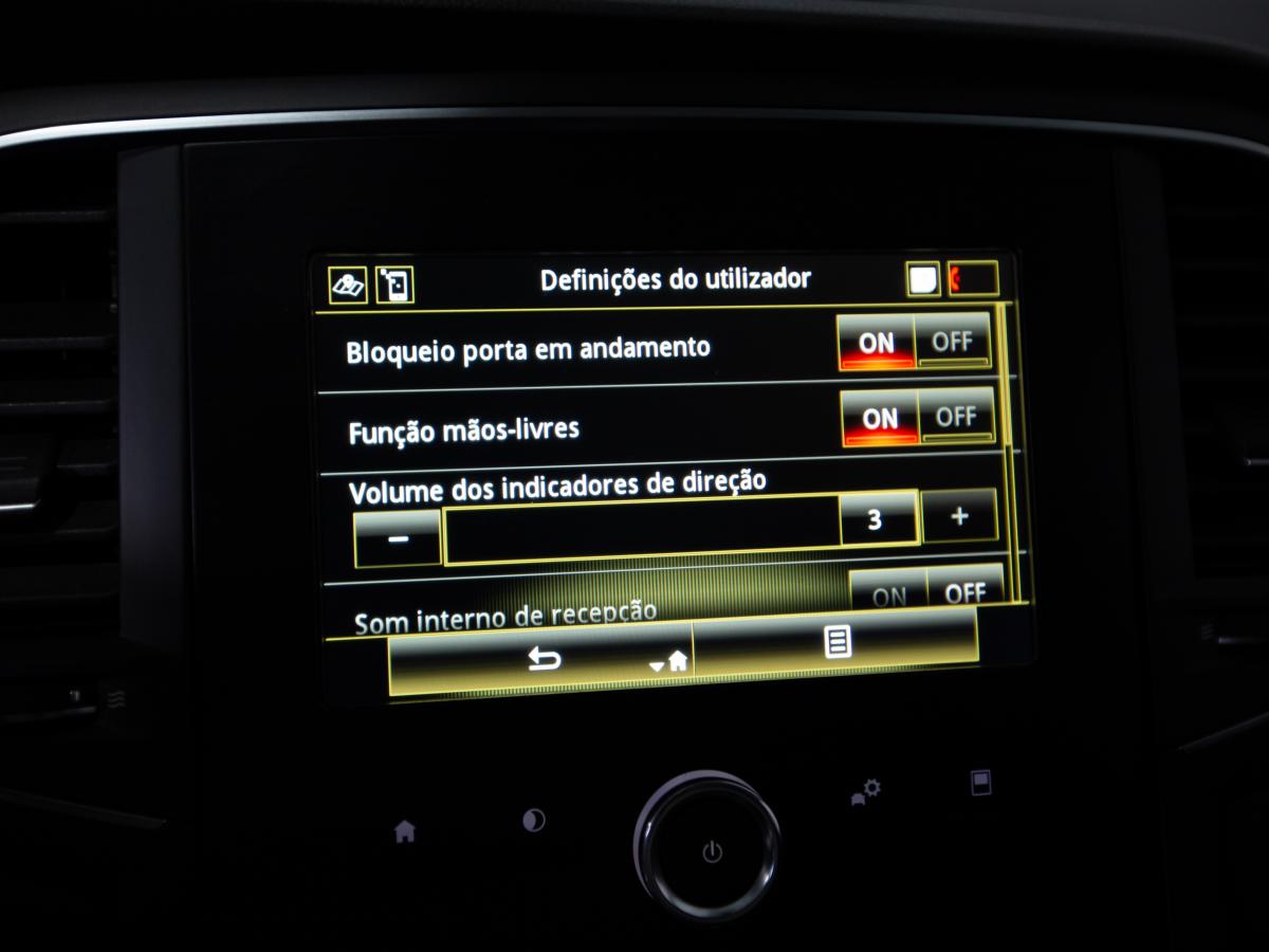 renault-megane-sport-tourer-2020-diesel-1461cc