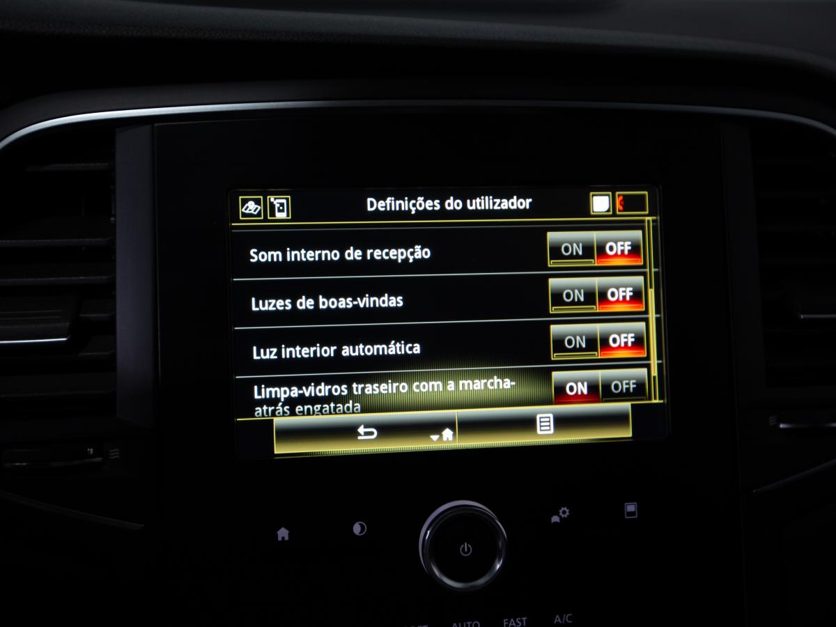 renault-megane-sport-tourer-2020-diesel-1461cc