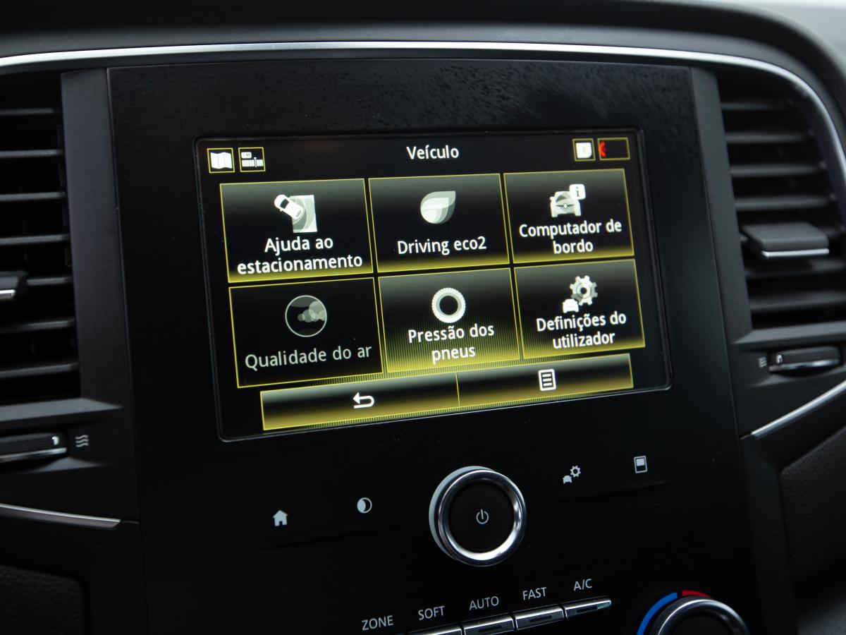 renault-megane-sport-tourer-2021-diesel-1461cc