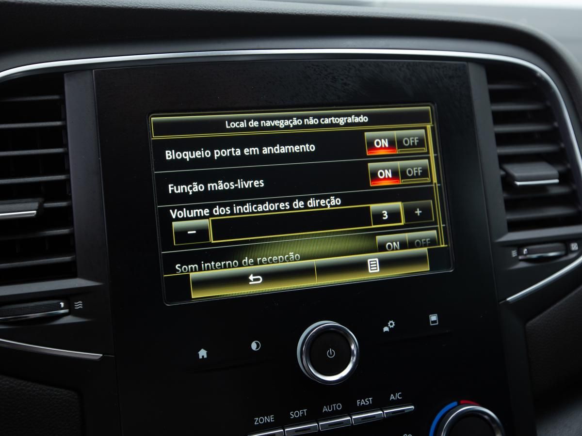 renault-megane-sport-tourer-2021-diesel-1461cc