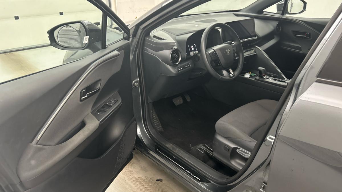 toyota-c-hr-2025-hibrido-a-gasolina-1798cc