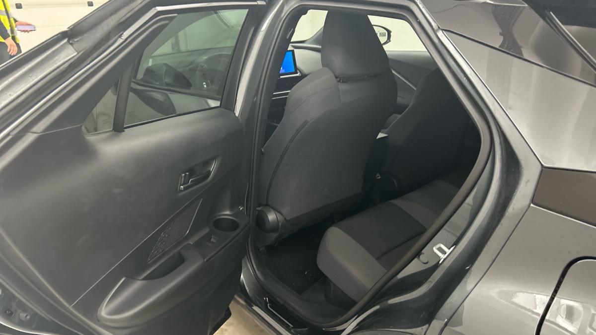 toyota-c-hr-2025-hibrido-a-gasolina-1798cc