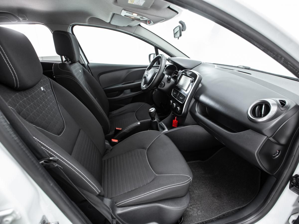 renault-clio-sport-tourer-2017-diesel-1461cc