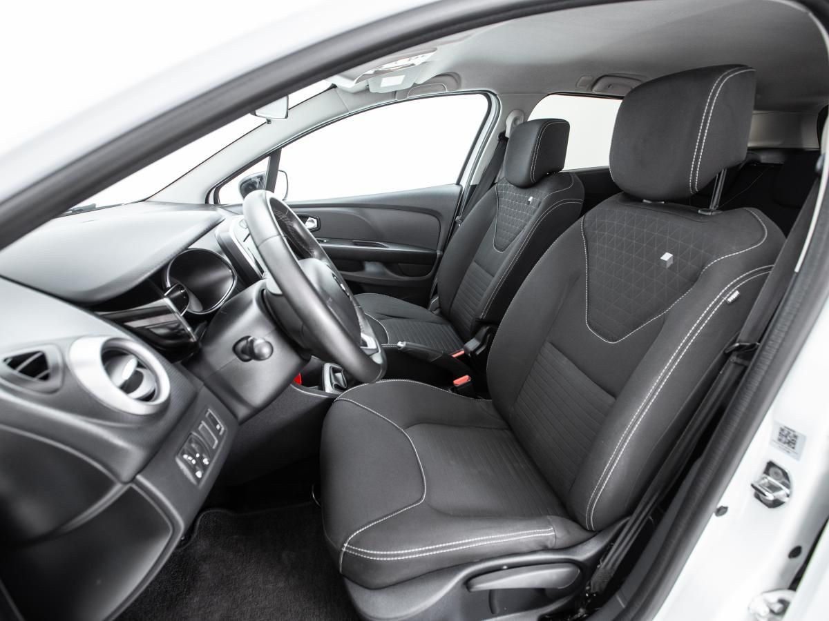 renault-clio-sport-tourer-2017-diesel-1461cc
