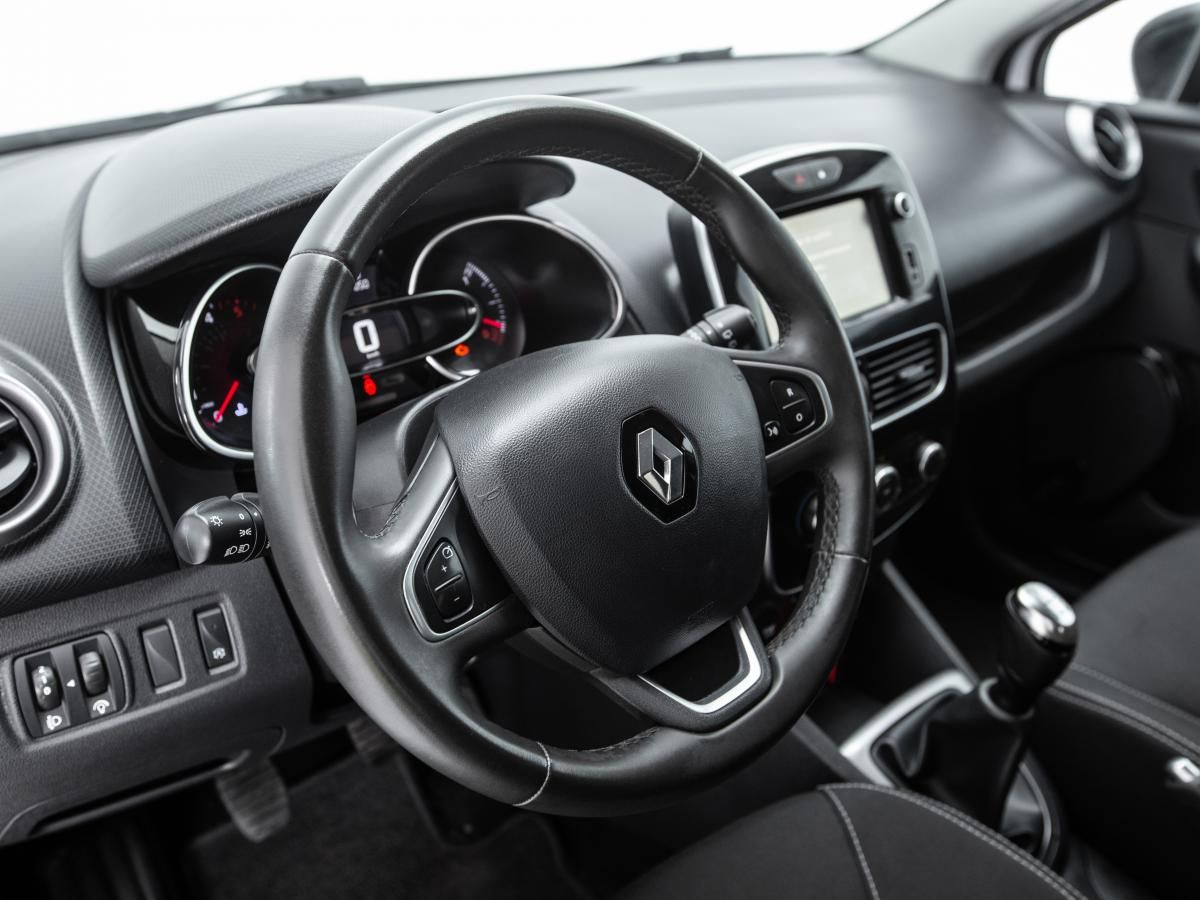 renault-clio-sport-tourer-2017-diesel-1461cc