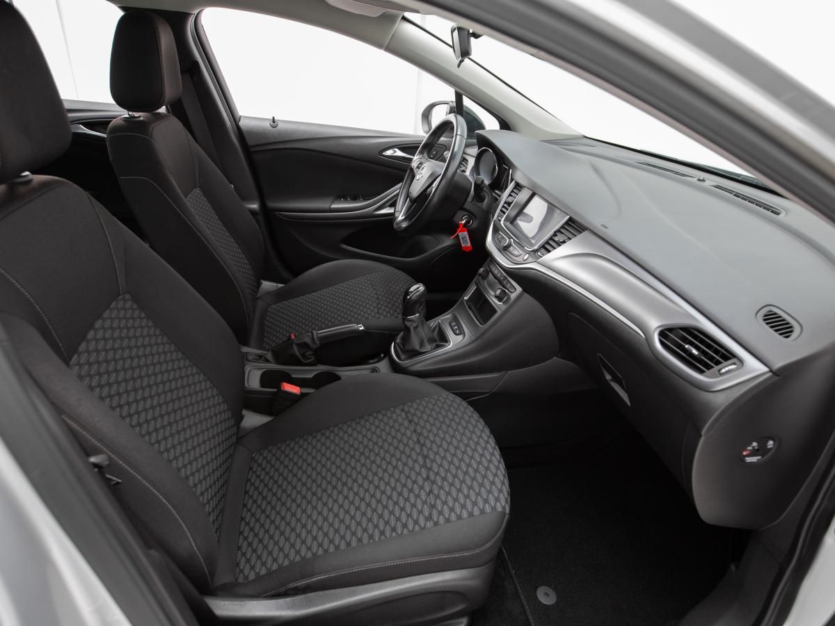 opel-astra-sport-tourer-2021-diesel-1496cc