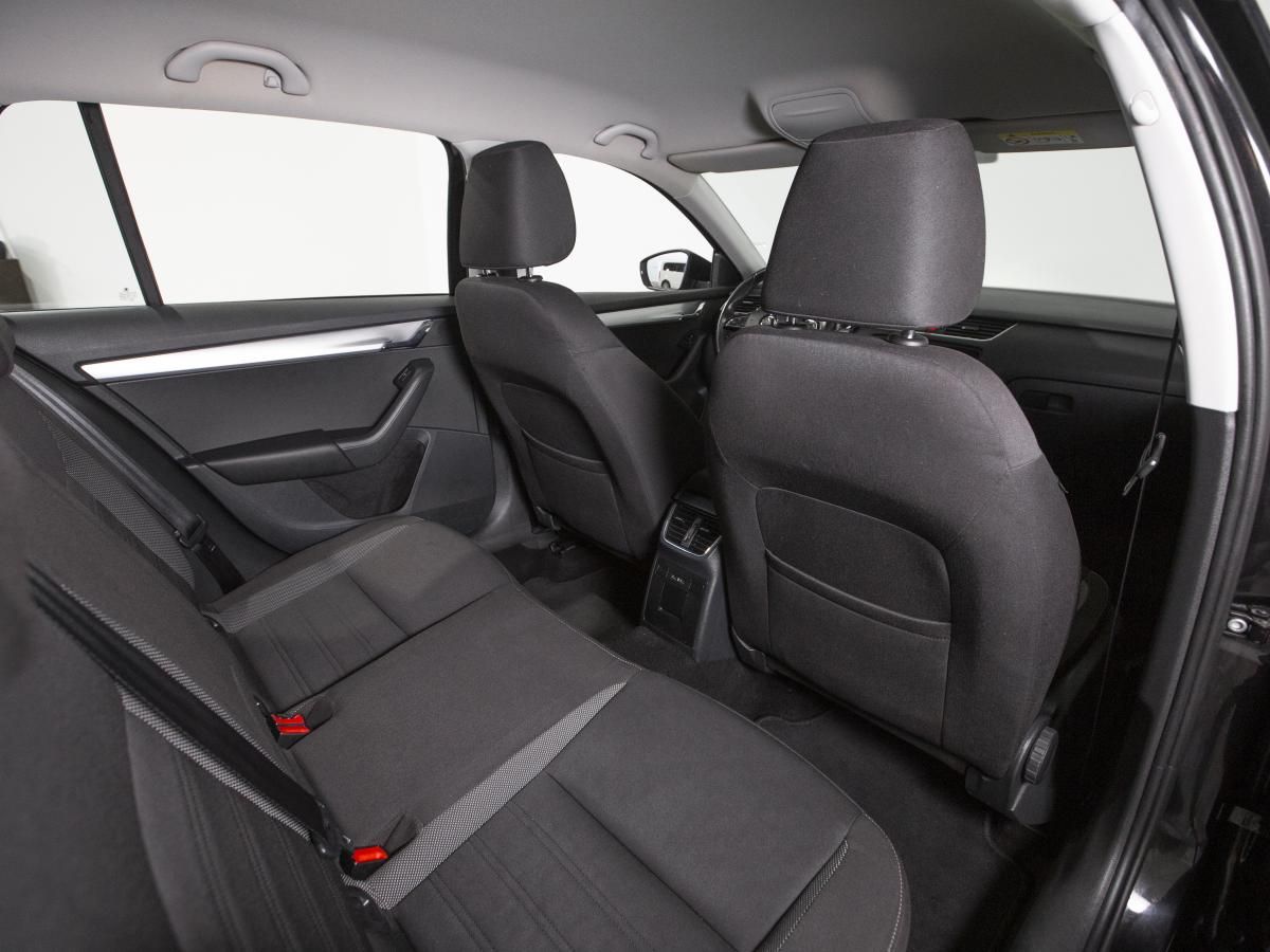 skoda-octavia-break-2019-diesel-1968cc