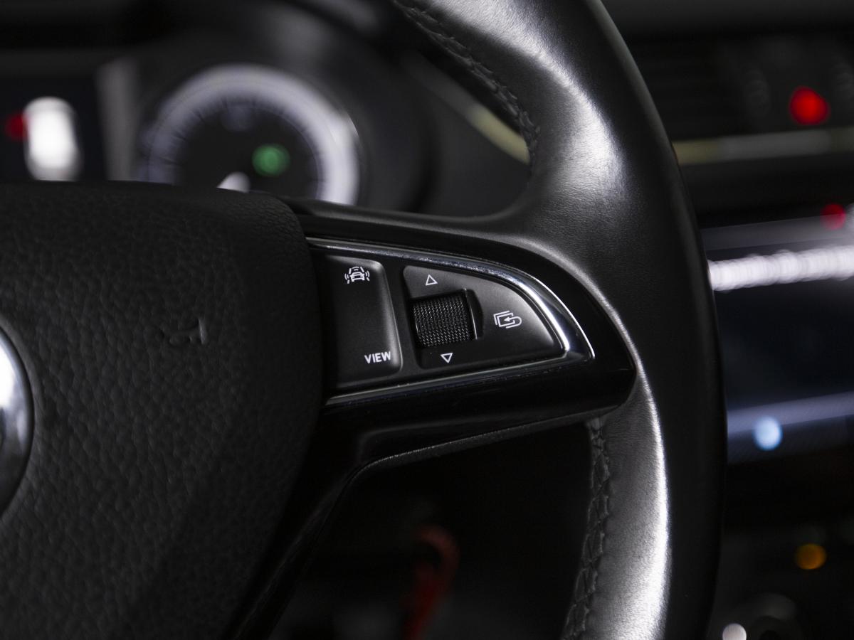 skoda-octavia-break-2019-diesel-1968cc