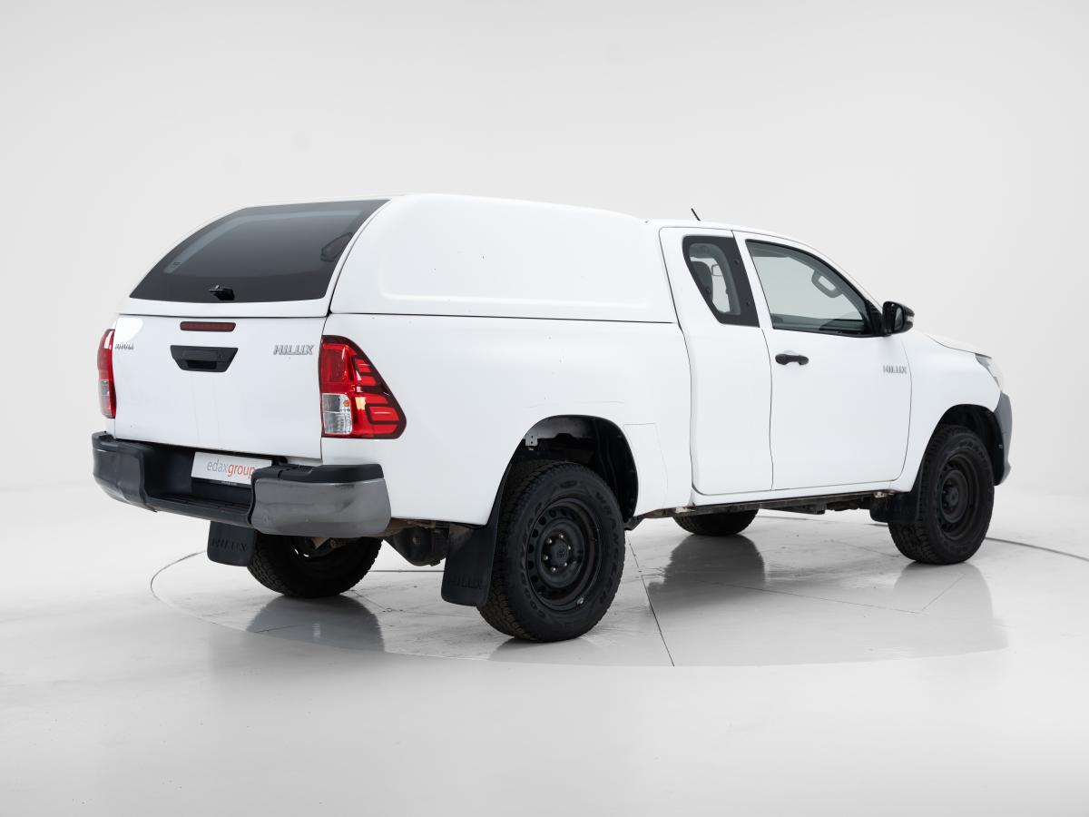 toyota-hilux-2018-diesel-2393cc