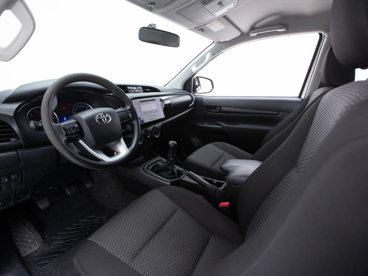 toyota-hilux-2018-diesel-2393cc