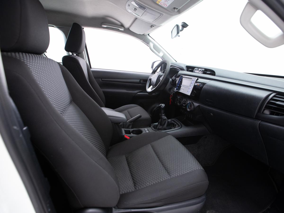 toyota-hilux-2018-diesel-2393cc