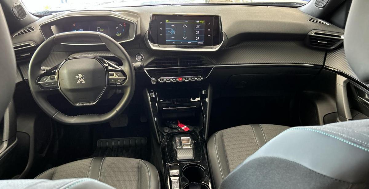 peugeot-e-2008-2022-eletrico-0cc