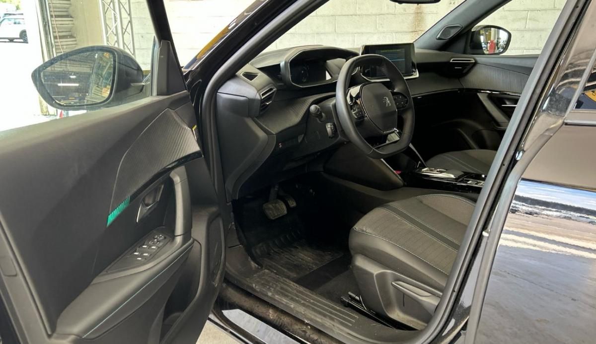 peugeot-e-2008-2022-eletrico-0cc