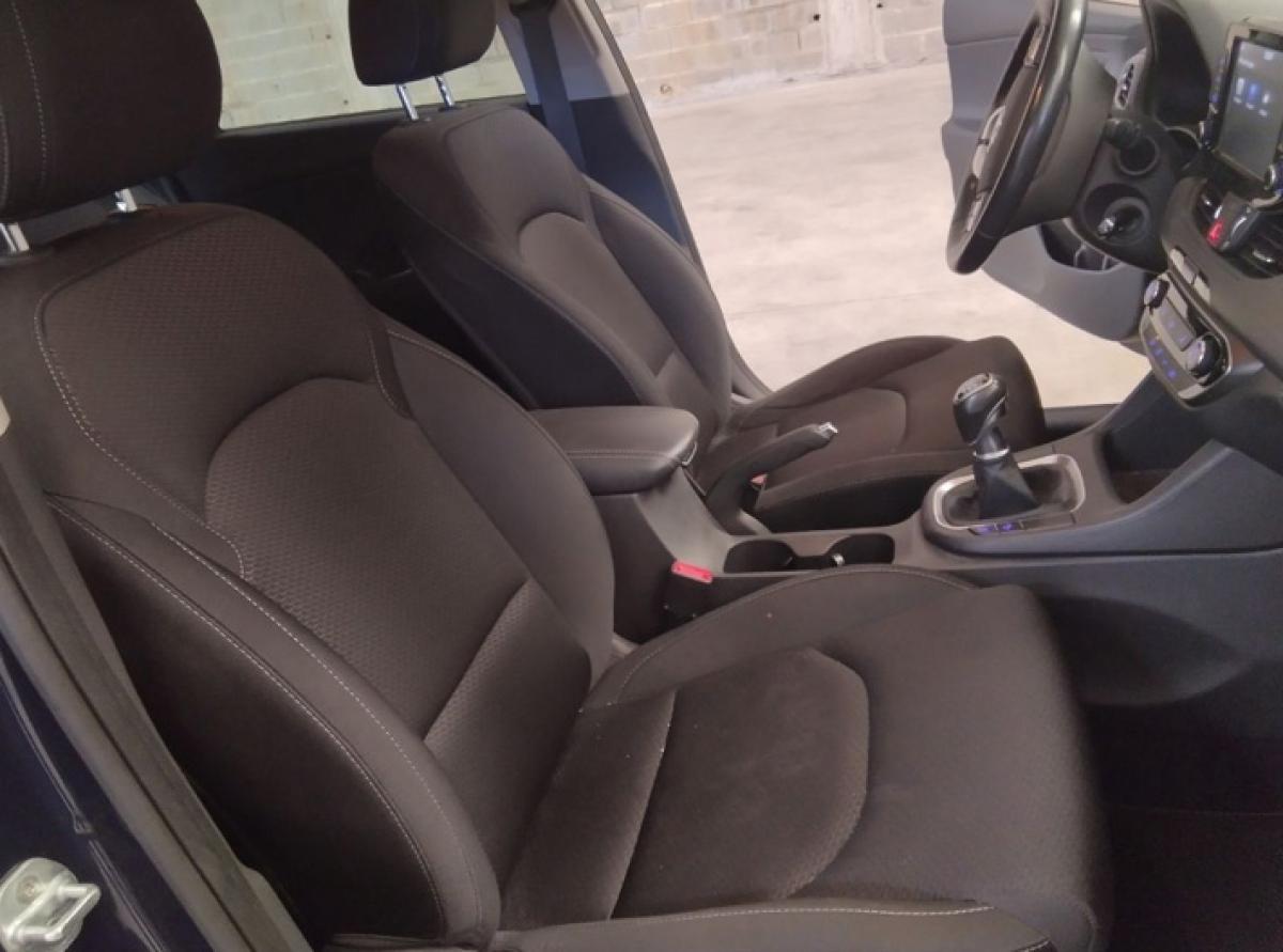 hyundai-i30-2019-diesel-1598cc