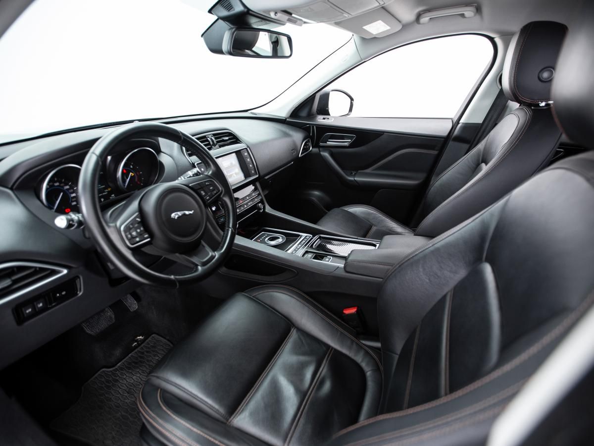 jaguar-f-pace-2017-diesel-1999cc