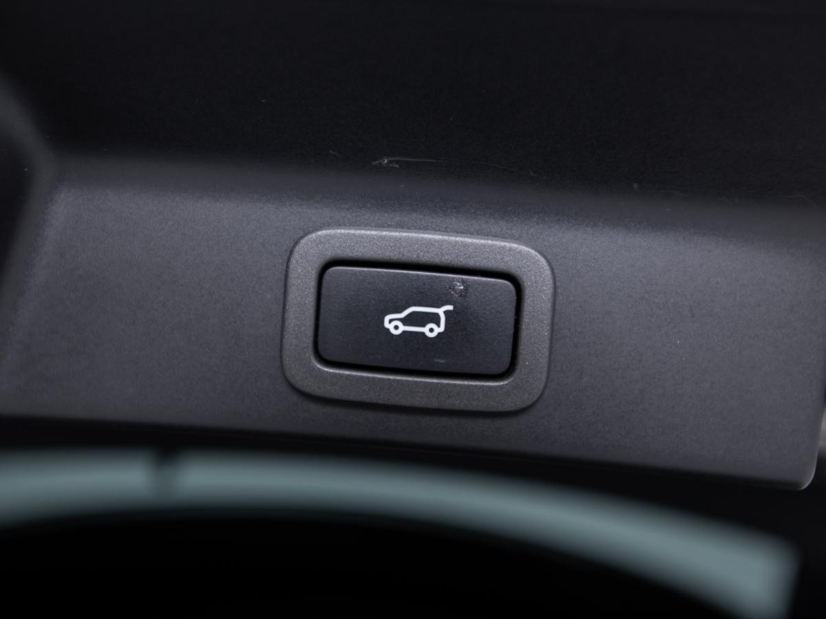 jaguar-f-pace-2017-diesel-1999cc