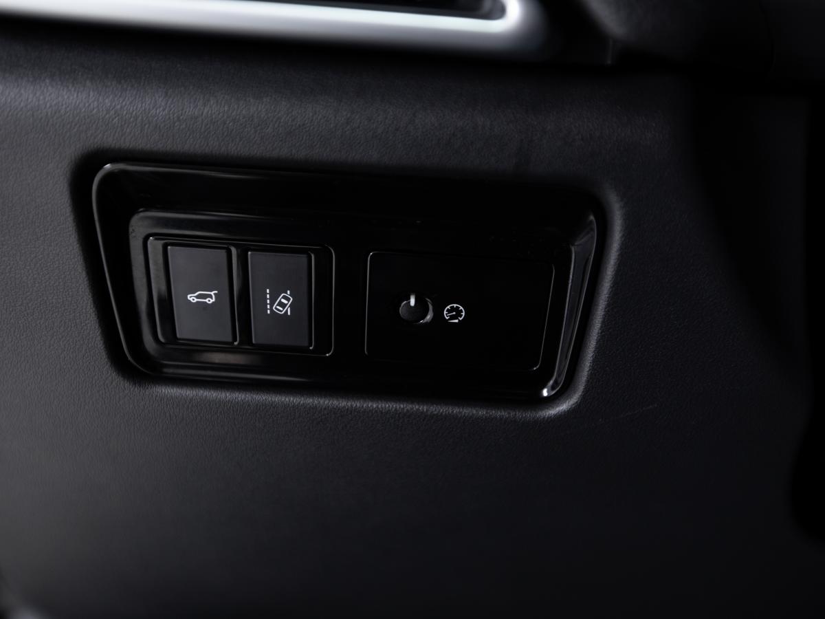 jaguar-f-pace-2017-diesel-1999cc