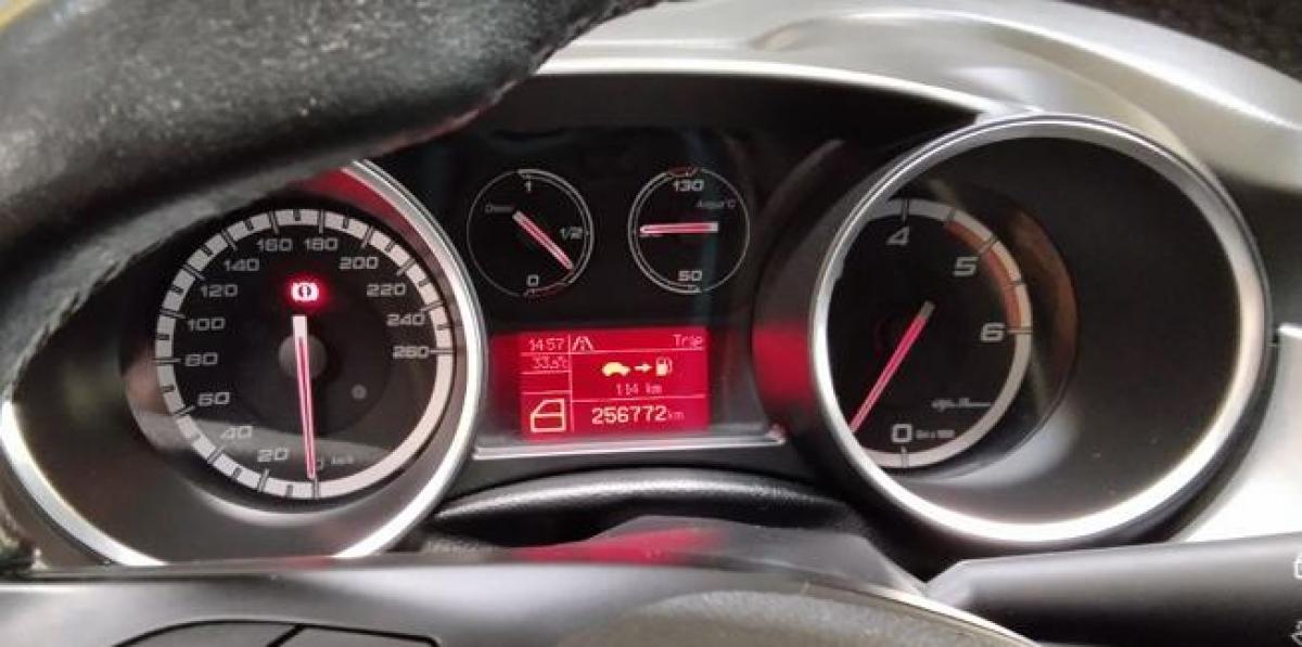alfa-romeo-giulietta-2010-diesel-1598cc
